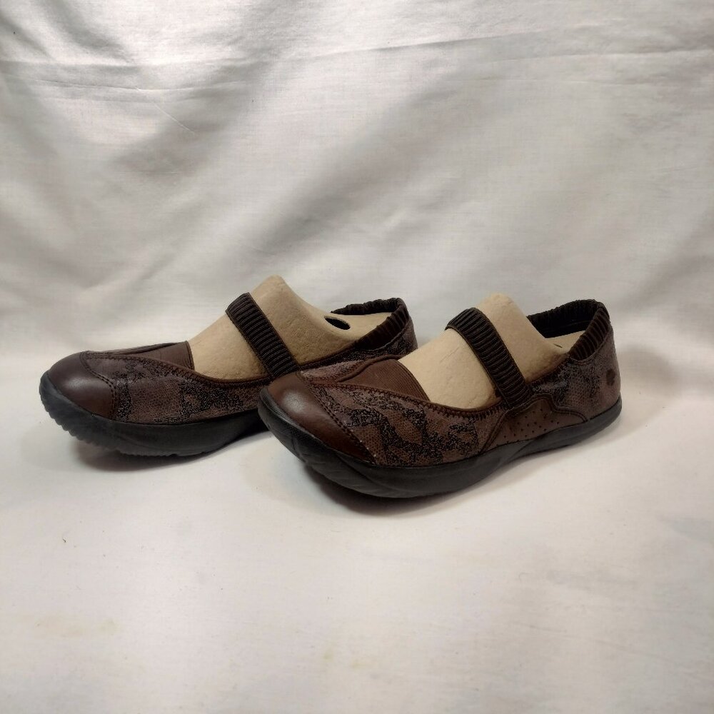 Earth Shoe "Intrigue Too" Mary Jane Flats - Brown Leather
